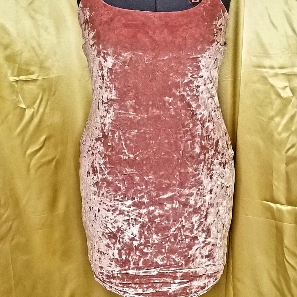 Missguided - Pink Dress